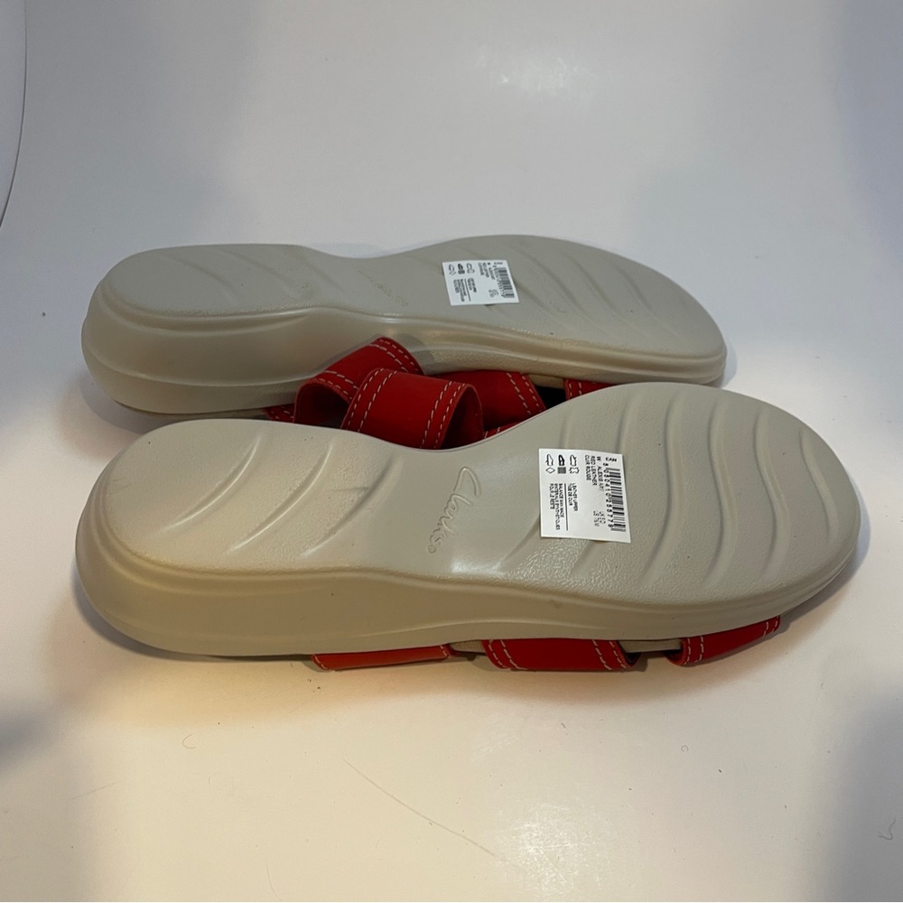 Clarks Alexis Art Red Leather Flat Sandal Comfort Shoe Women's Size 7.5 - Picture 8 of 9